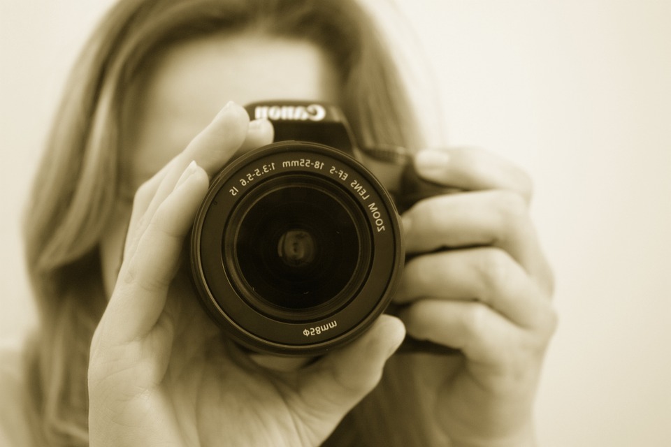 photographer-16022_960_720